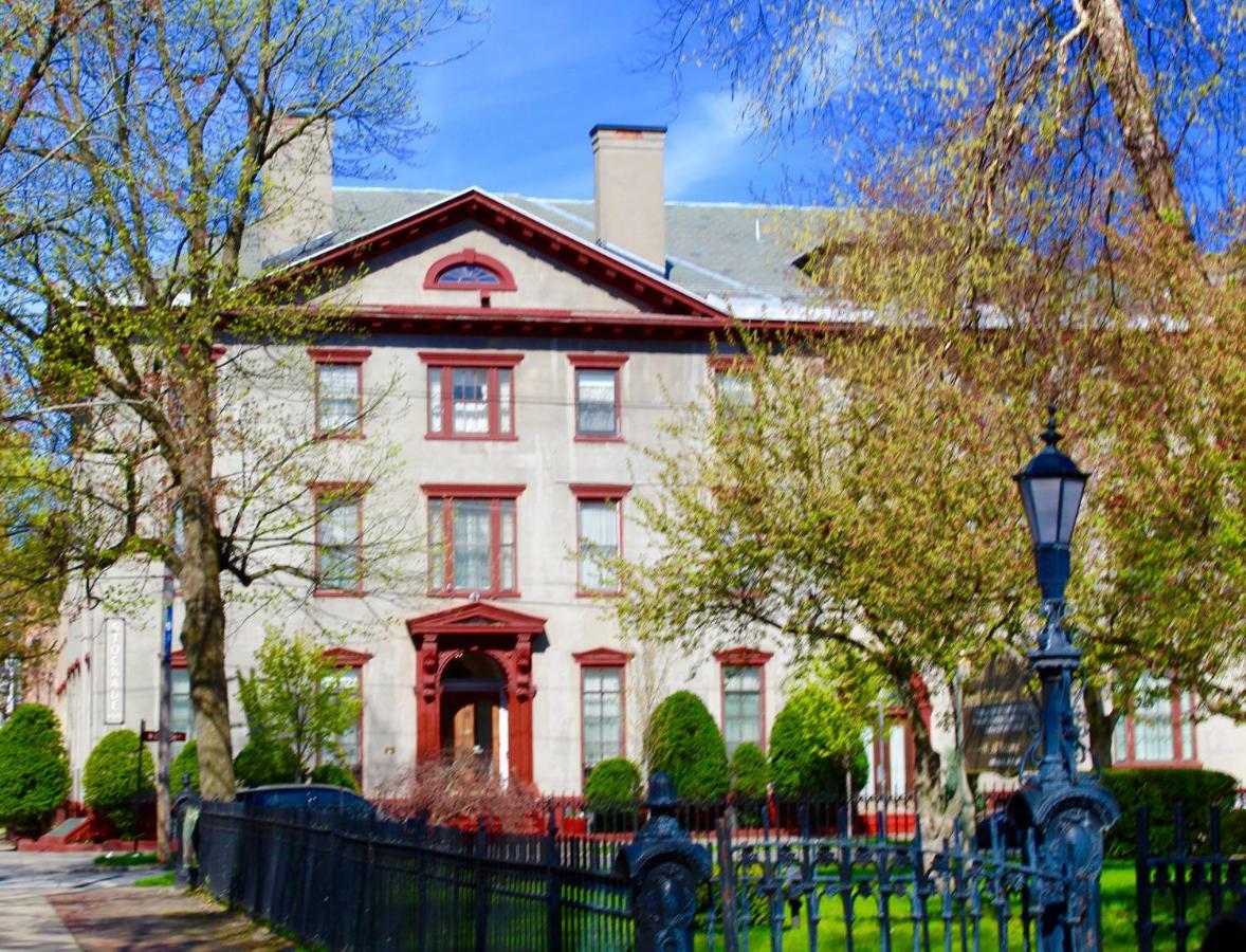 The Stockade Inn Schenectady Exterior photo