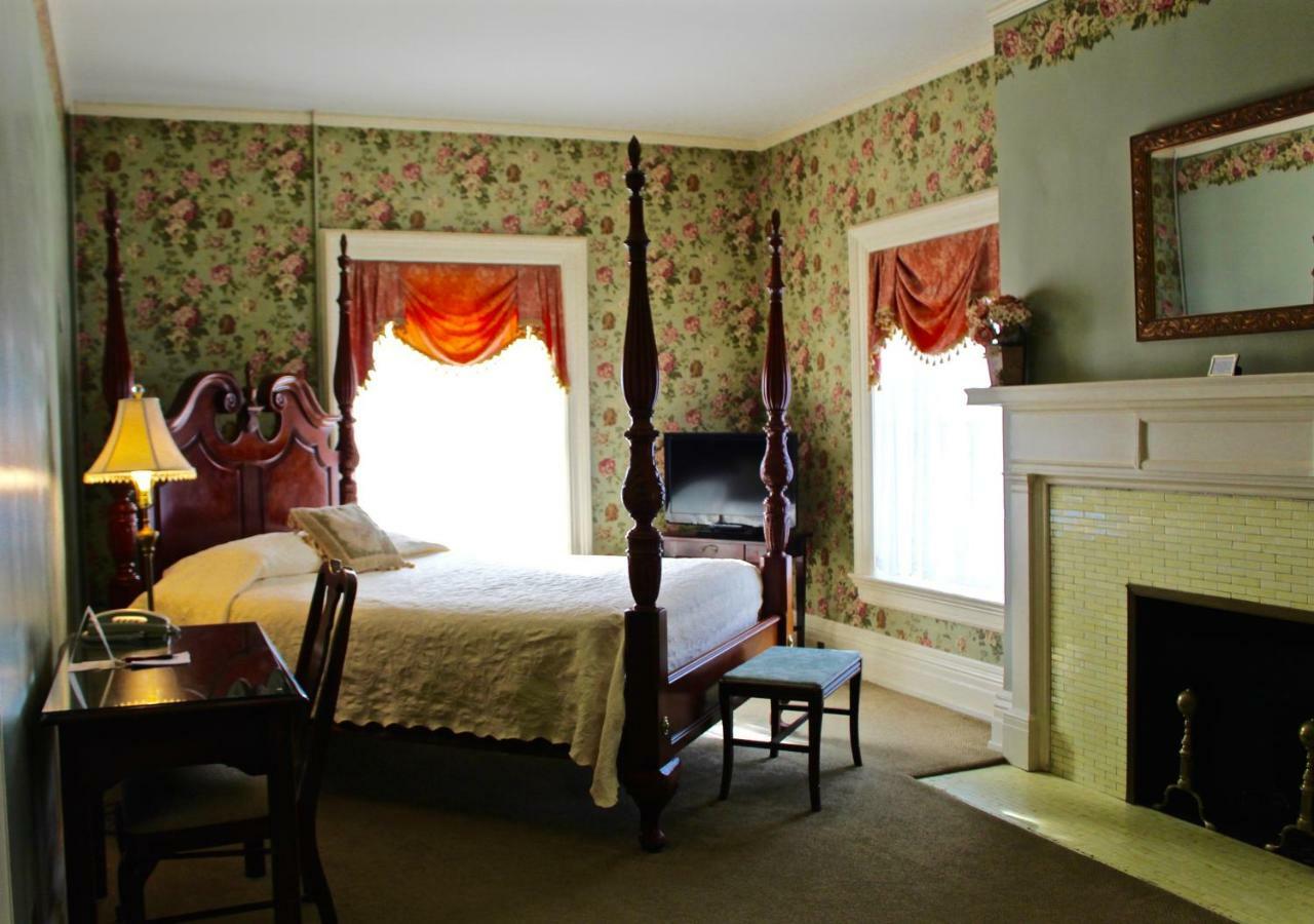 The Stockade Inn Schenectady Exterior photo