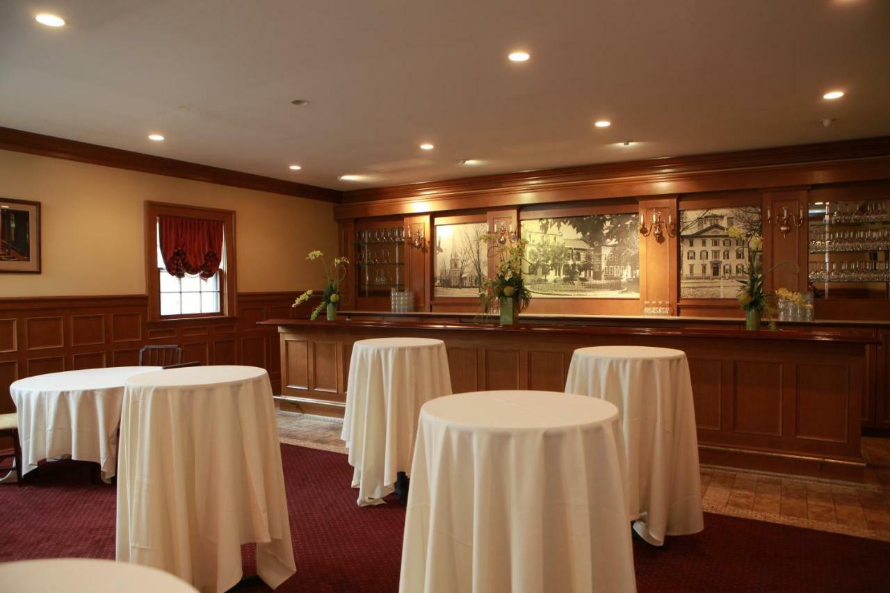 The Stockade Inn Schenectady Exterior photo