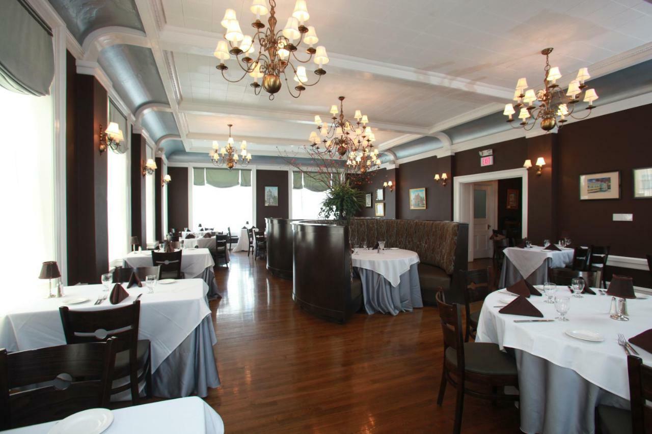 The Stockade Inn Schenectady Exterior photo